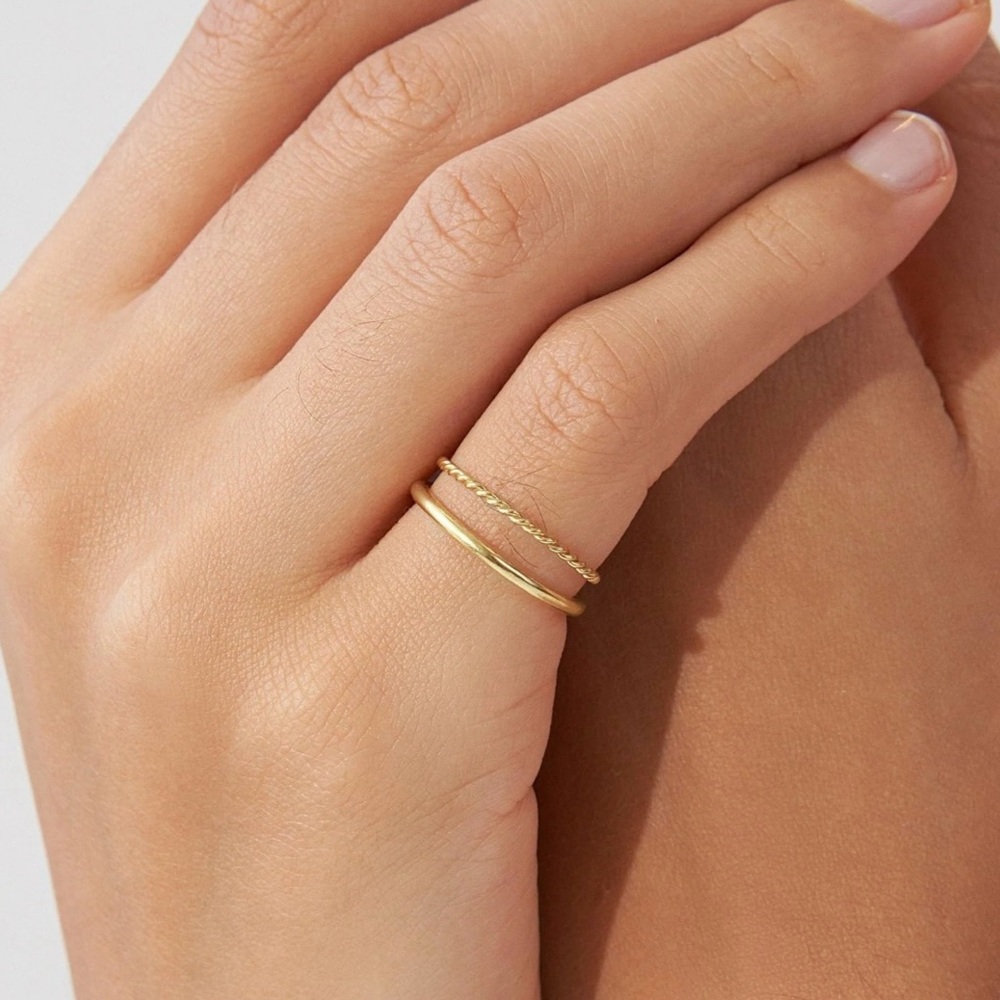 Minimalist Stacking Ring Set (Size 7, Ring Box No… - image 4